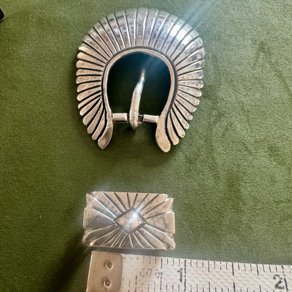 Vintage 3/4” Sterling Silver Buckle Set.  Signed MP - Picture 4 of 11